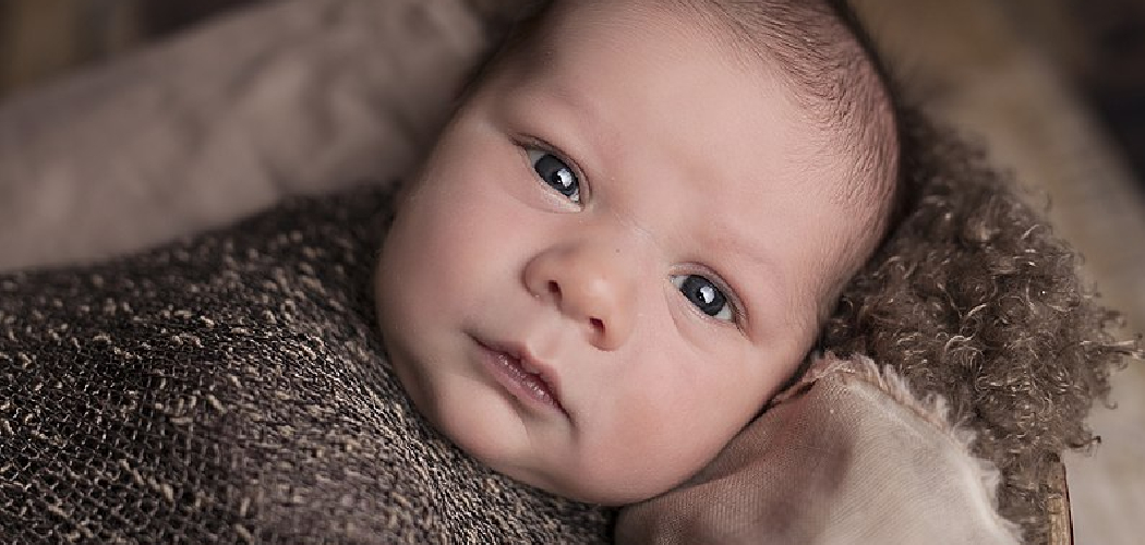 How to Velcro Swaddle 10 Helpful Steps (2024)